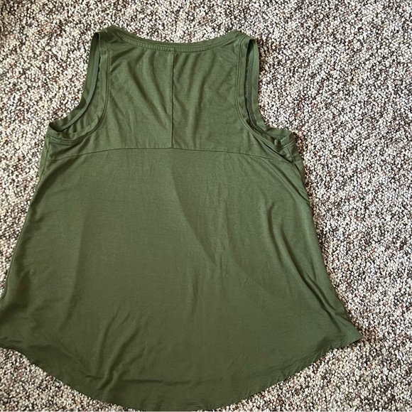 NWOT Time and Tru Women's Green Tank Top - Picture 2 of 5